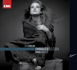 HRCD1002 Tóth Evelin, Eric McKenzi &ndash; Embraced